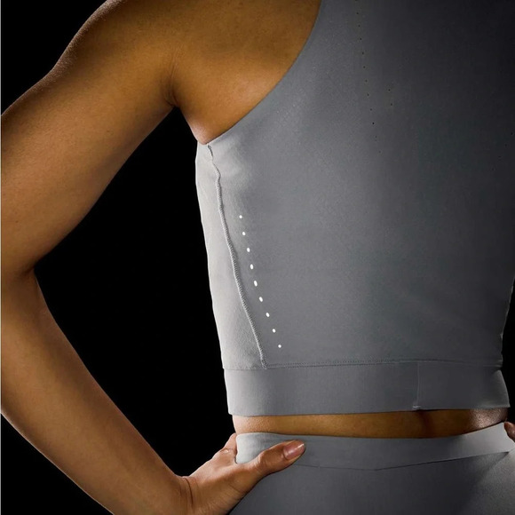 🆕🩶 Lululemon SenseKnit Running Tank - Rhino Grey - Picture 12 of 13